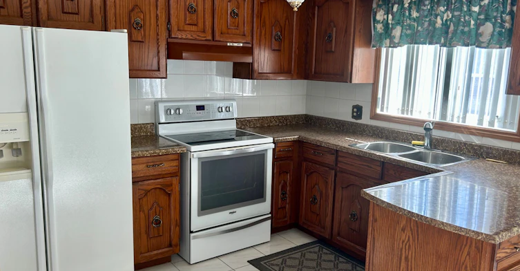 149 Jeanne Drive W, Vaughan, ON, L4L 1X8 - 11