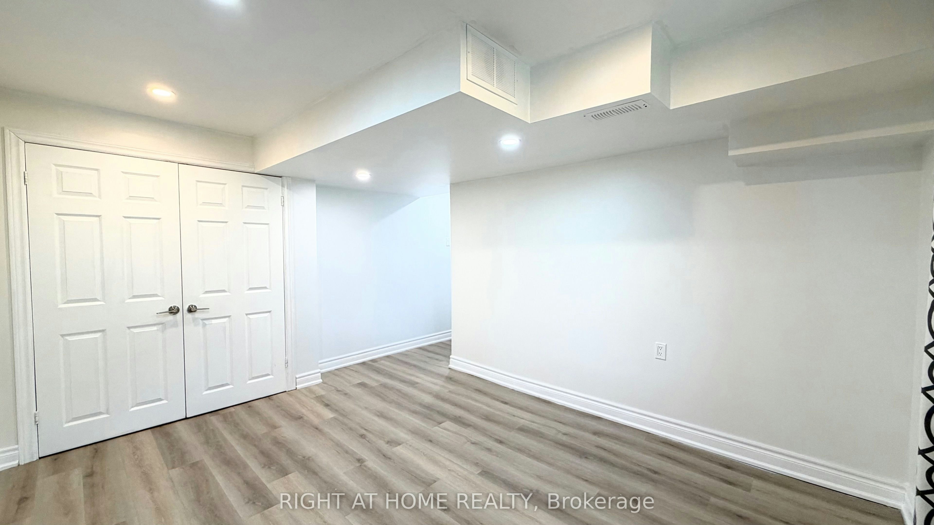 Basement-423 Crossland Gate, Newmarket, ON, L3X 1B9 - 7
