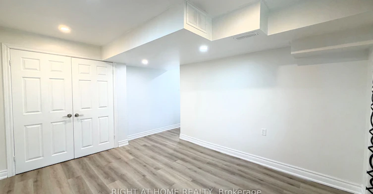 Basement-423 Crossland Gate, Newmarket, ON, L3X 1B9 - 7
