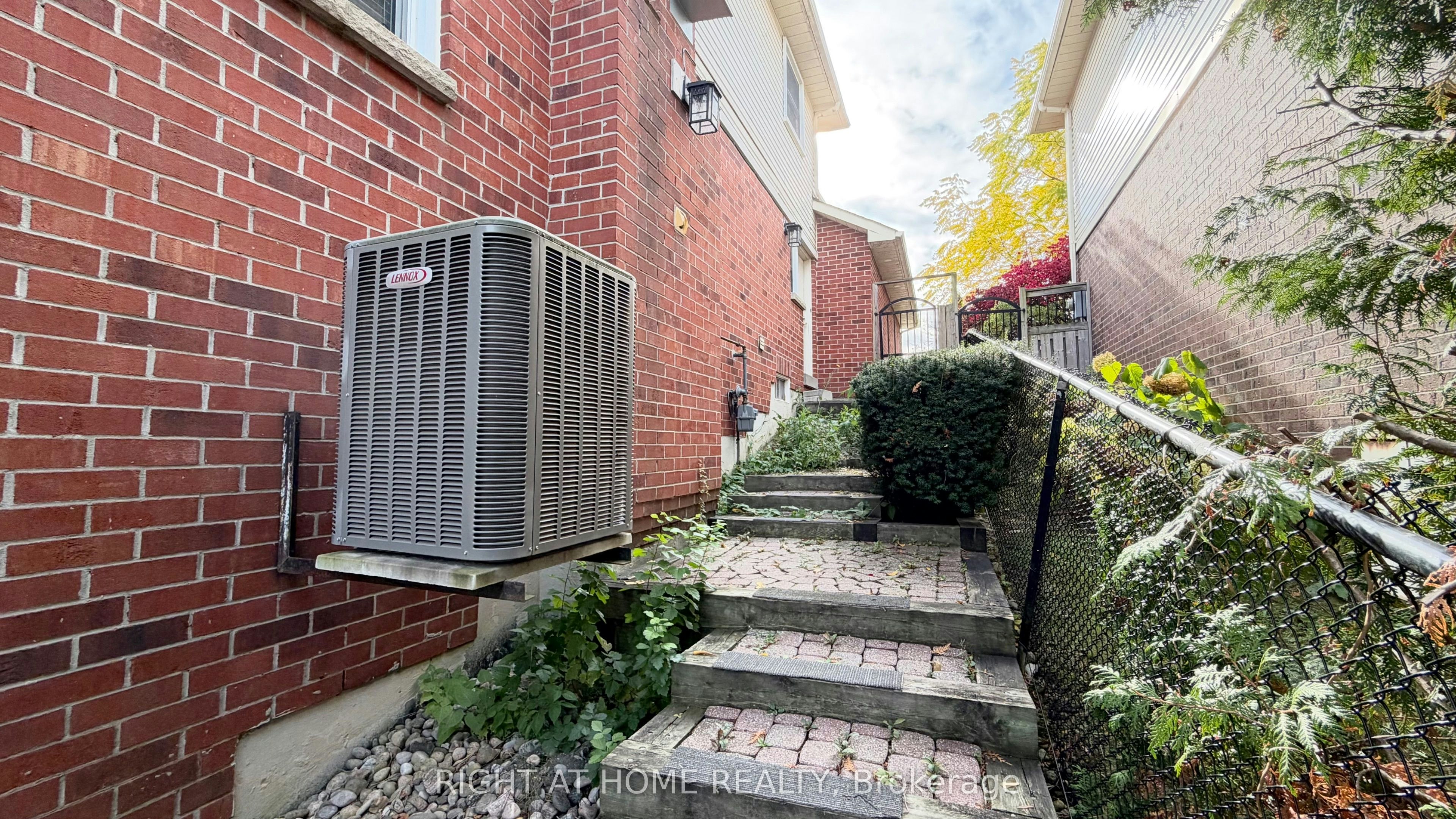 Basement-423 Crossland Gate, Newmarket, ON, L3X 1B9 - 14