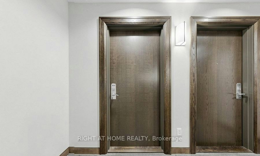 2602-2900 Highway 7 Road, Vaughan, ON, L4K 1W2 - 9