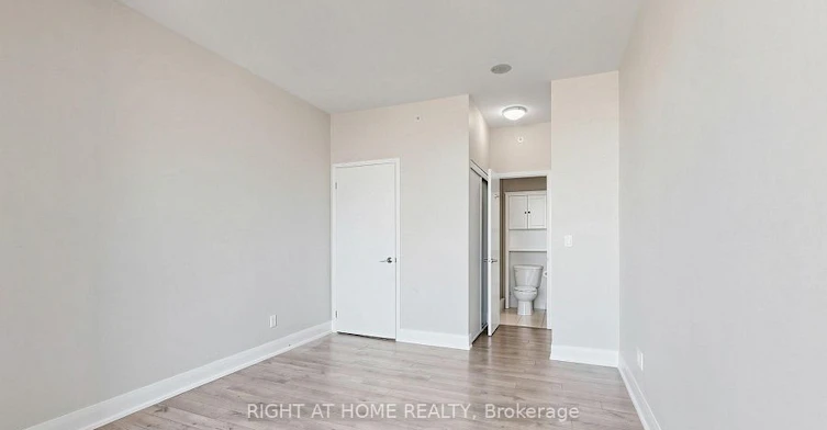 2602-2900 Highway 7 Road, Vaughan, ON, L4K 1W2 - 17