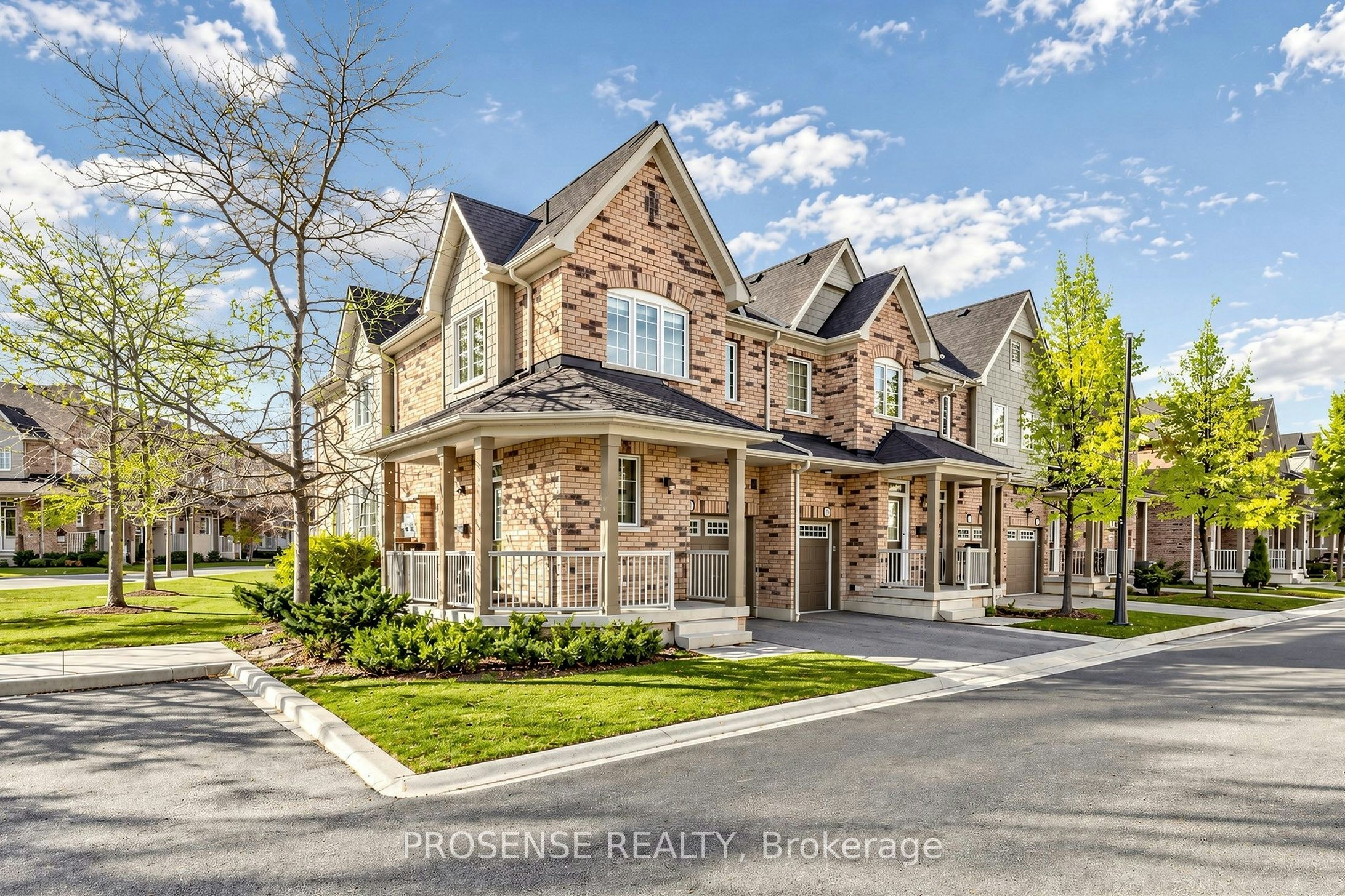 677 Wendy Culbert Crescent, Newmarket, ON, L3X 0E9