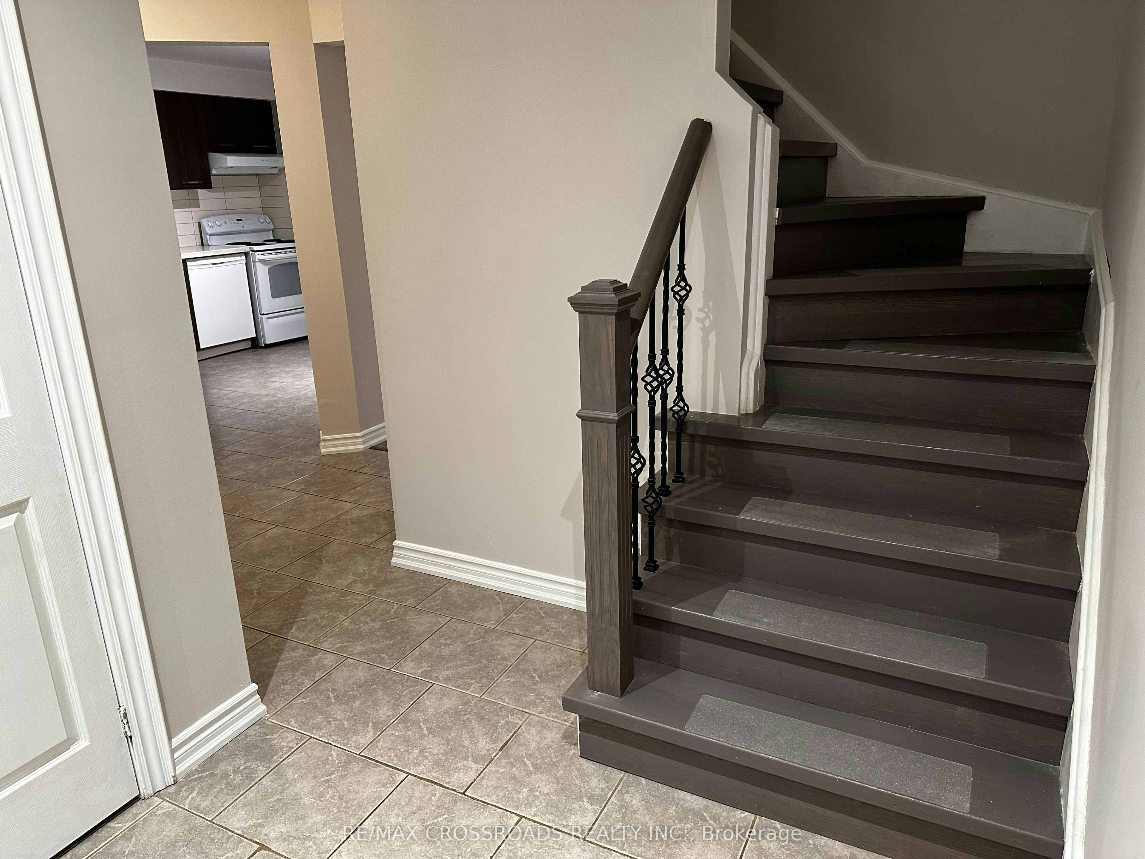 92 Karma Road, Markham, ON, L3R 4Y3 - 4