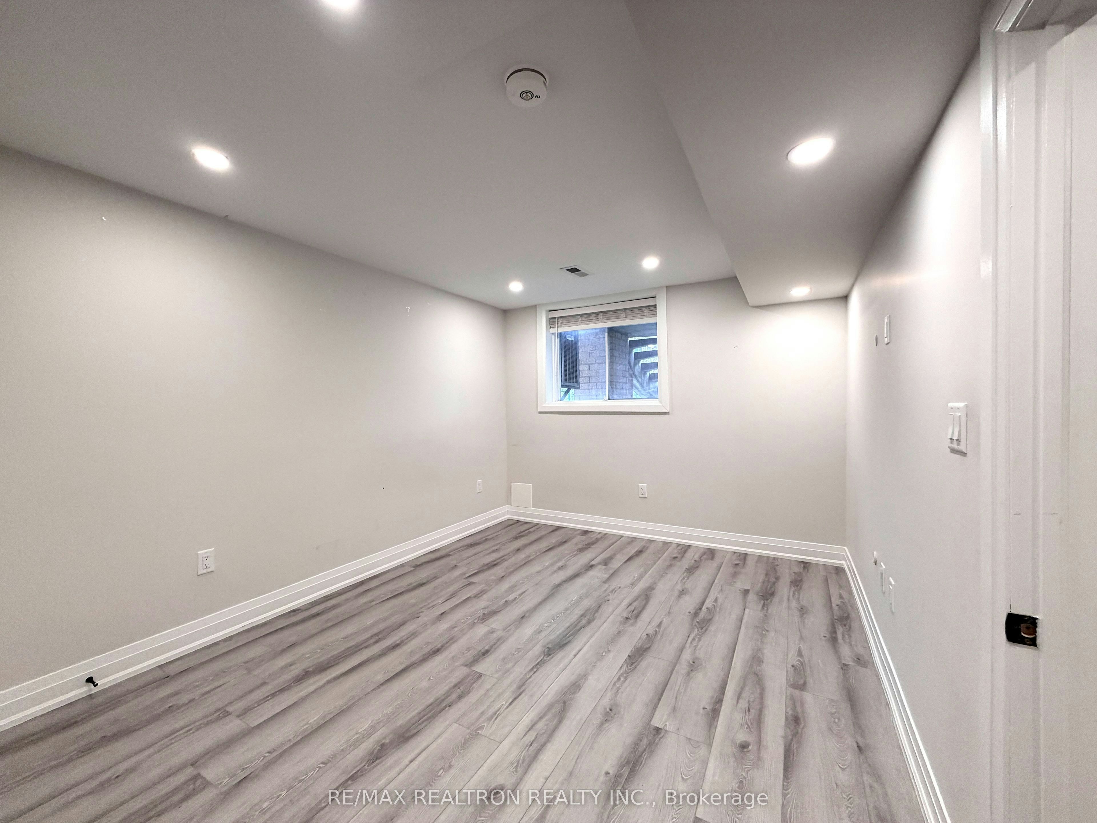 83 Lanterna Crescent, Vaughan, ON, L4H 1B9 - 8
