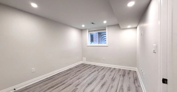 83 Lanterna Crescent, Vaughan, ON, L4H 1B9 - 8