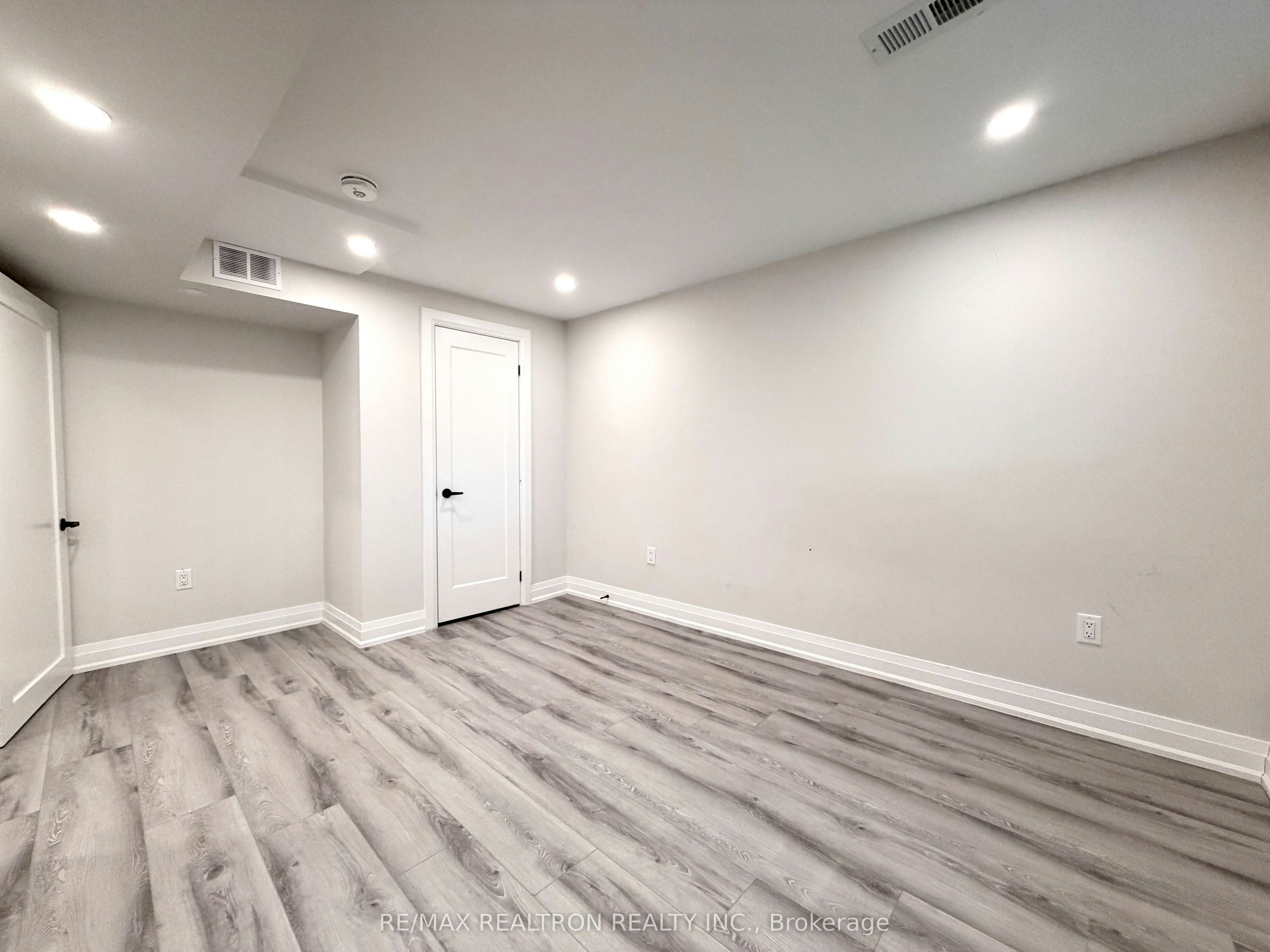 83 Lanterna Crescent, Vaughan, ON, L4H 1B9 - 9