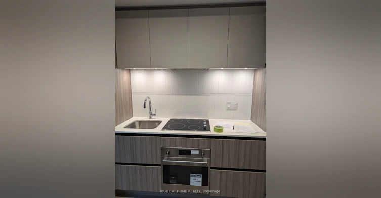C305-8 Beverley Glen Blvd Boulevard, Vaughan, ON, L4J 8N8 - 6