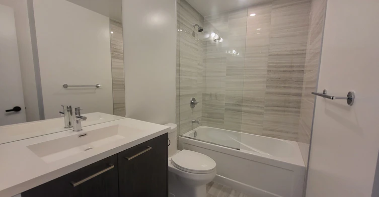 2215-28 Interchange Way, Vaughan, ON, L4K 0P8 - 7