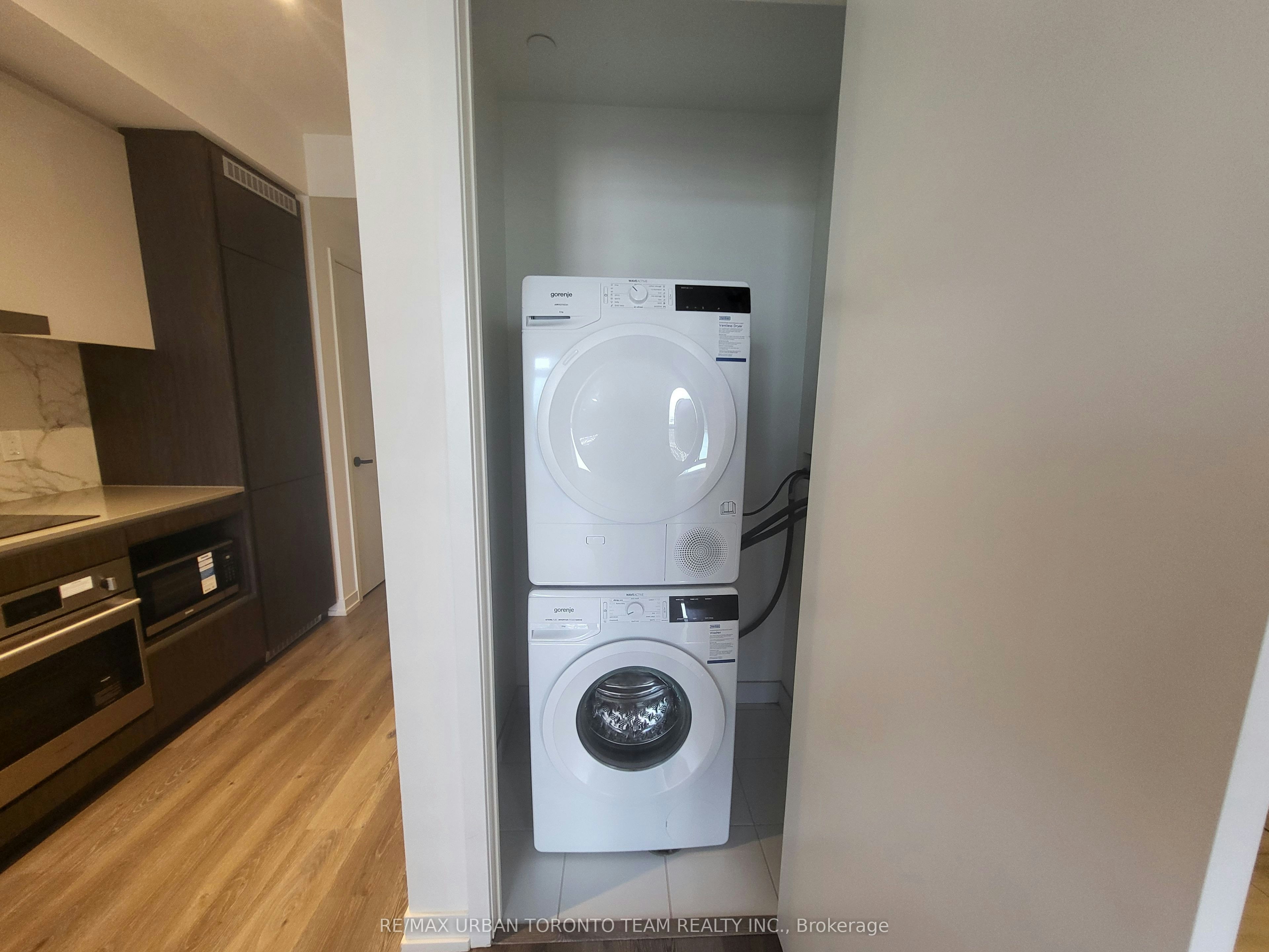 2215-28 Interchange Way, Vaughan, ON, L4K 0P8 - 9