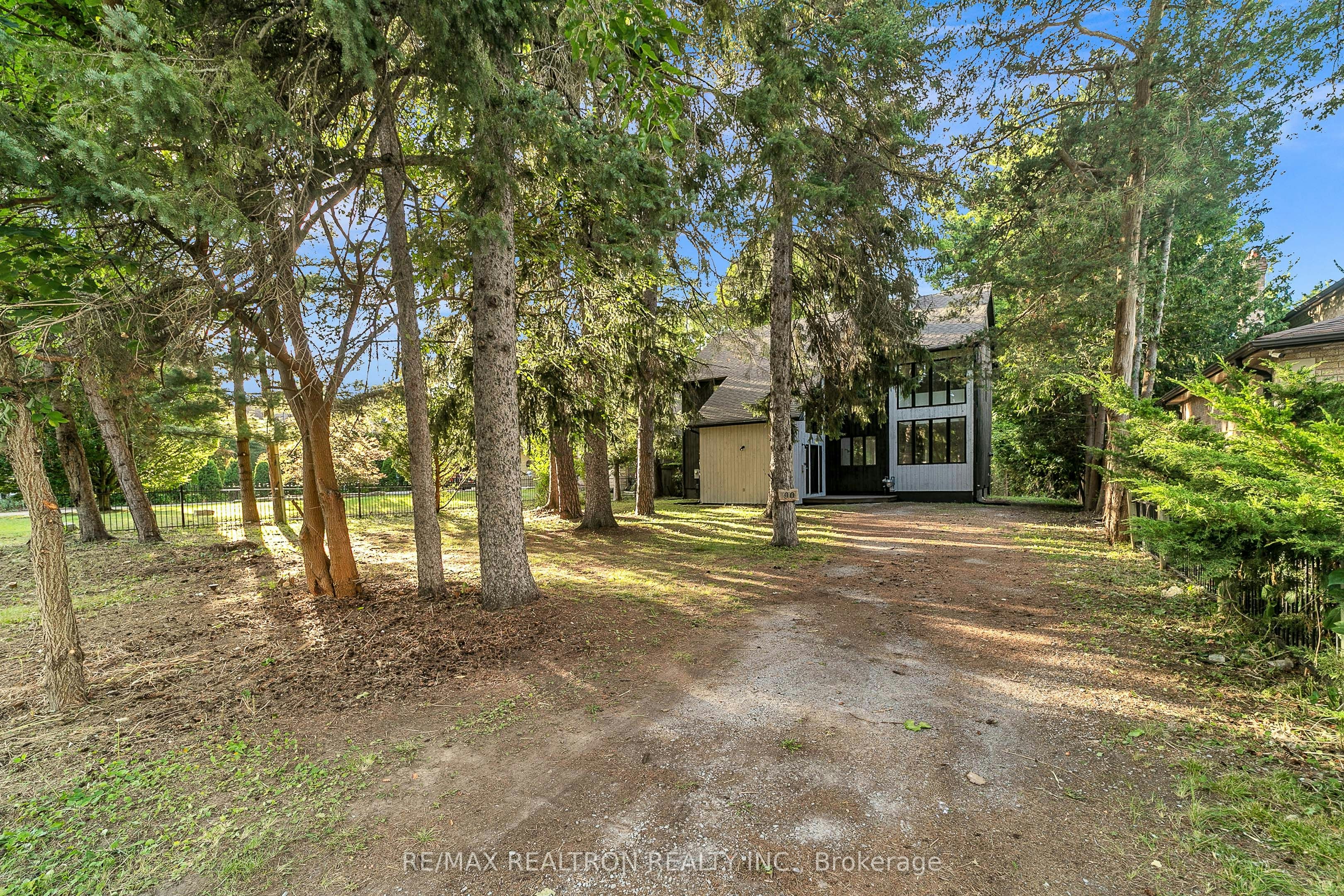 90 Proctor Avenue, Markham, ON, L3T 1M7 - 3