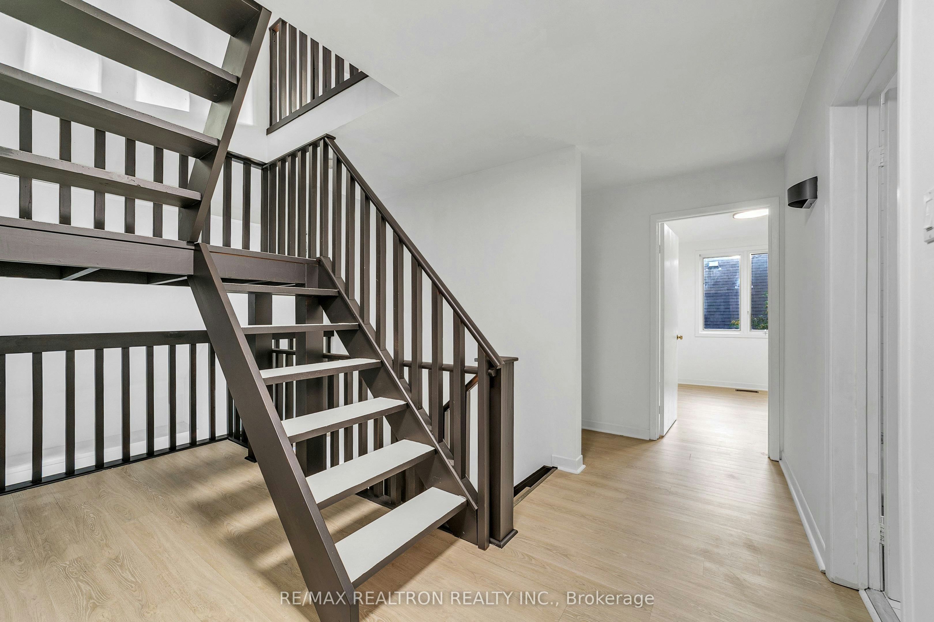 90 Proctor Avenue, Markham, ON, L3T 1M7 - 27