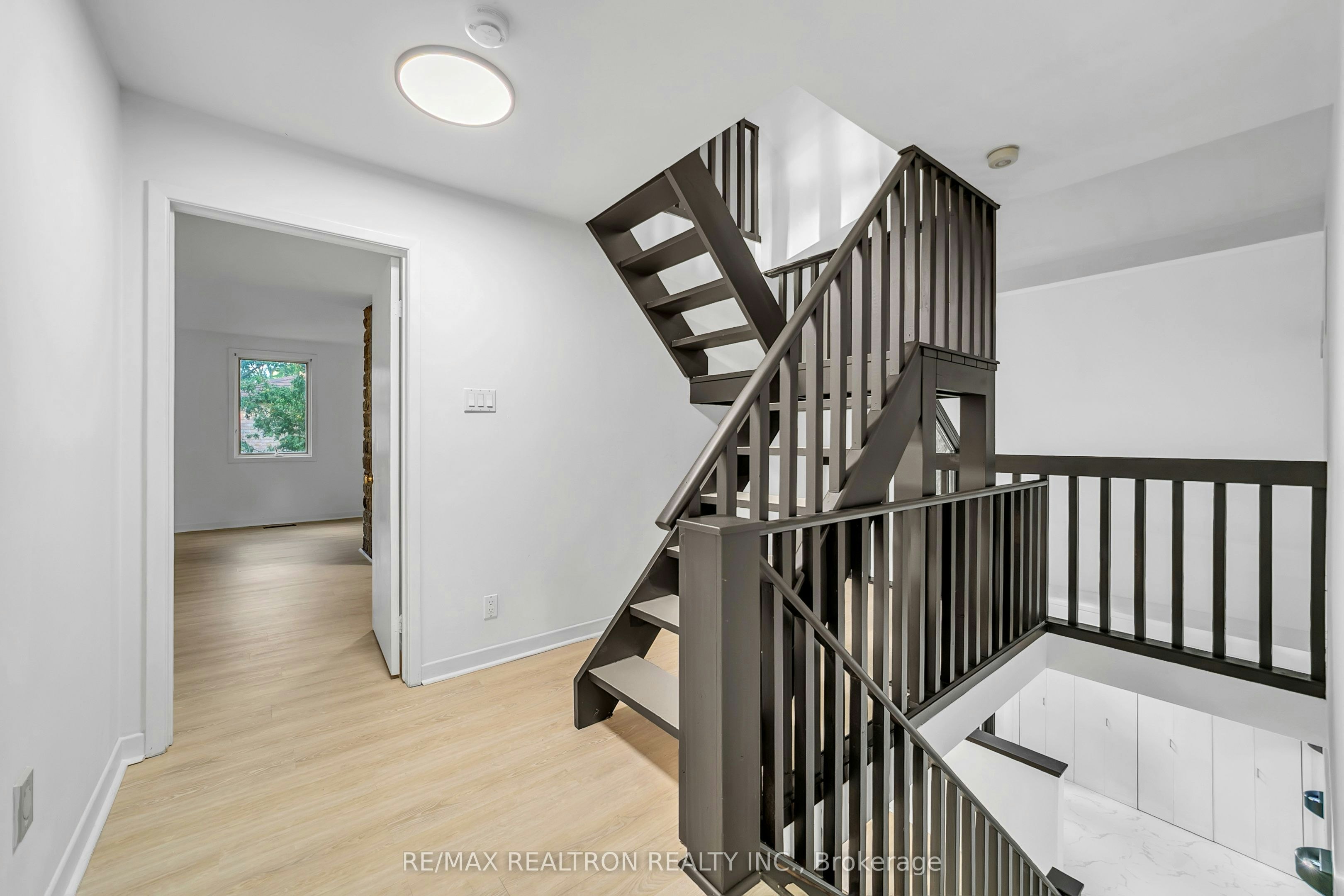 90 Proctor Avenue, Markham, ON, L3T 1M7 - 26