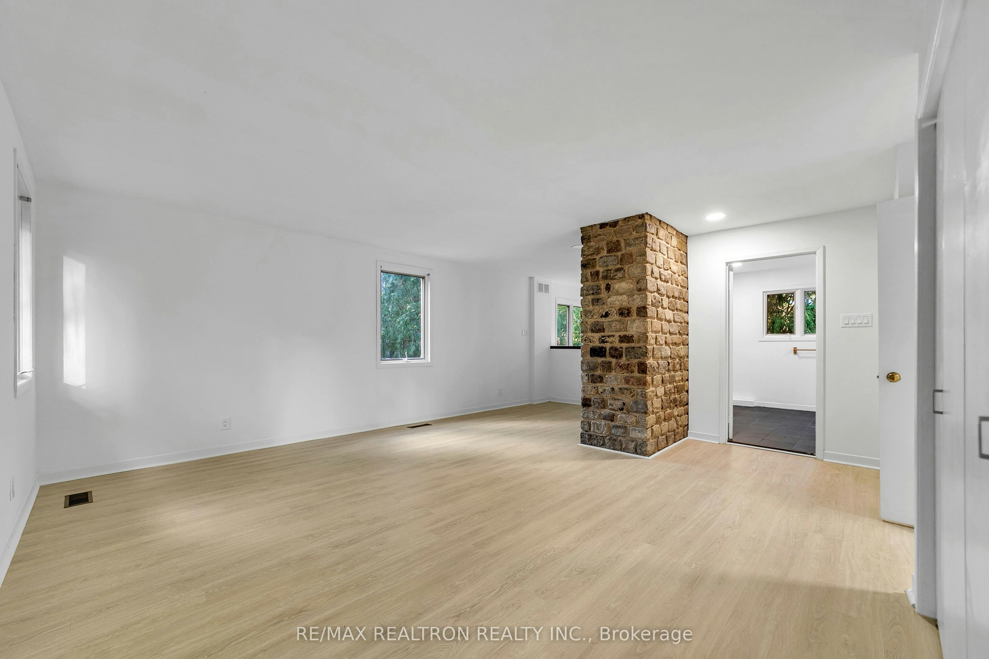 90 Proctor Avenue, Markham, ON, L3T 1M7 - 36