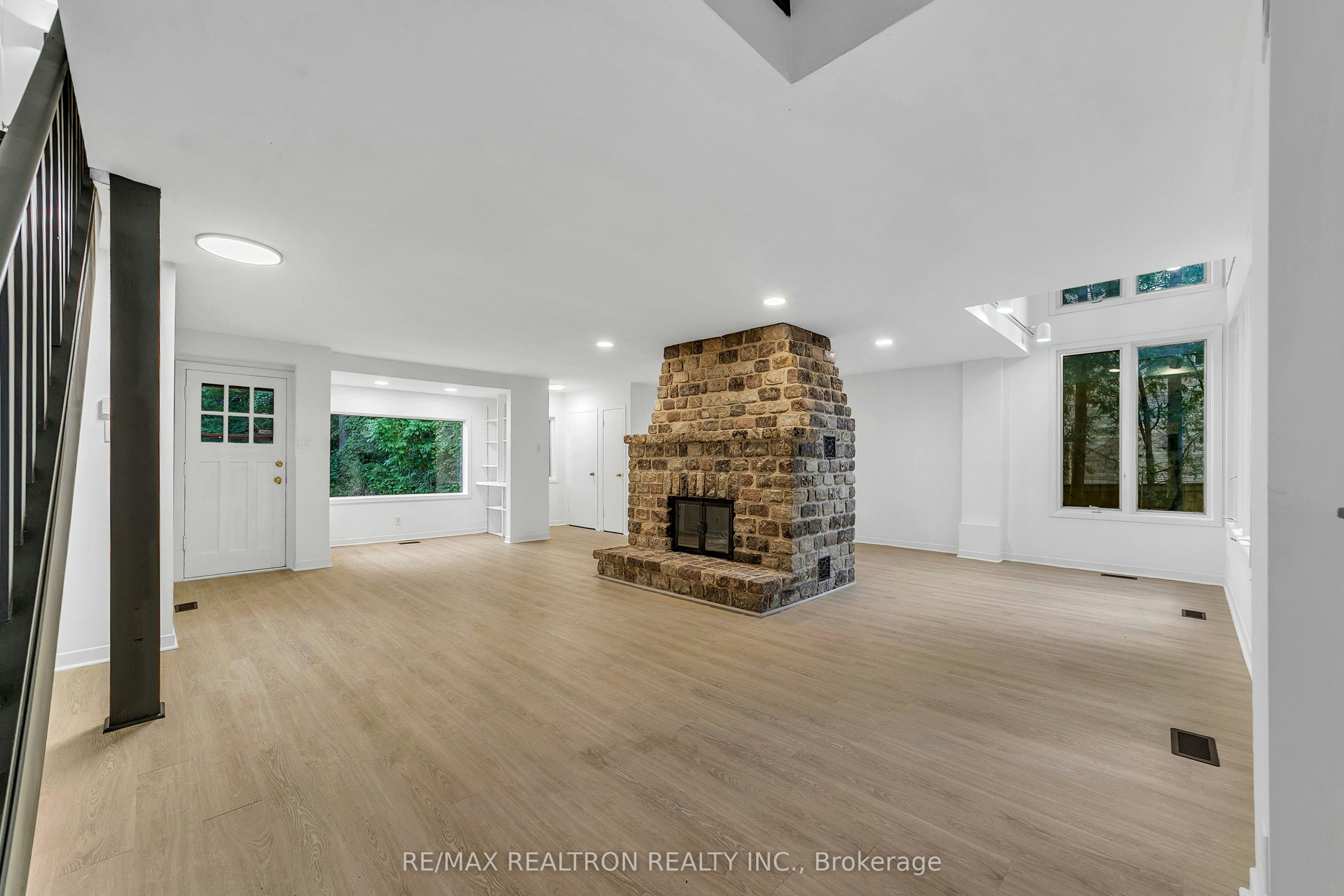 90 Proctor Avenue, Markham, ON, L3T 1M7 - 7