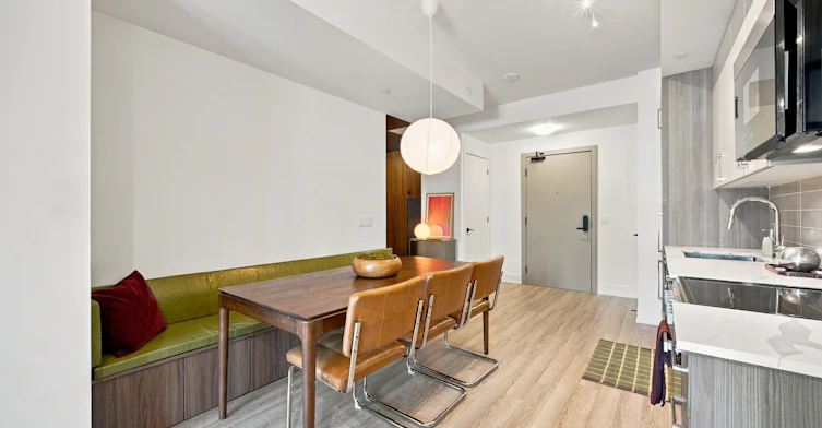 229-2075 King Road, King, ON, L7B 0R6 - 11