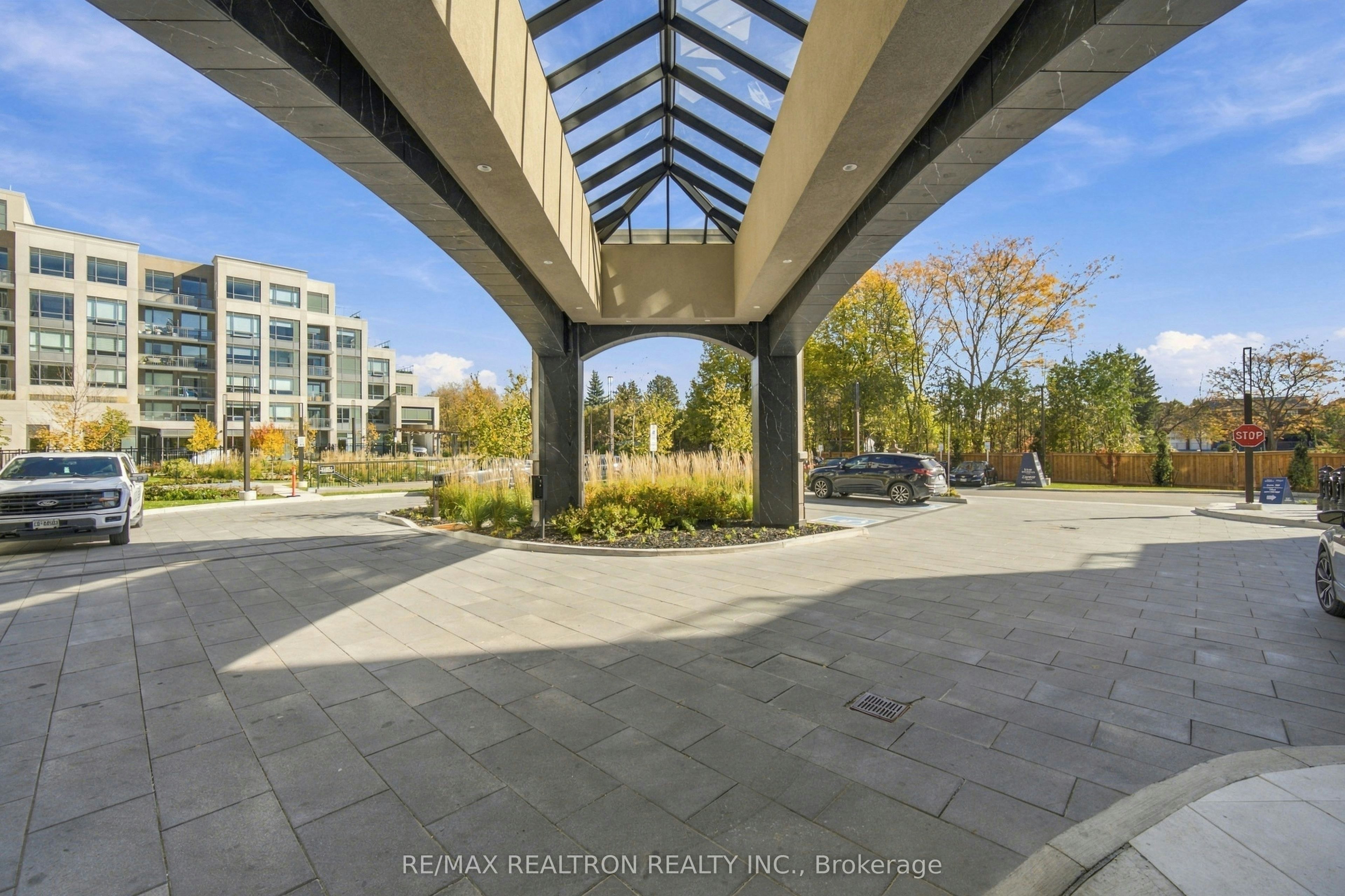 229-2075 King Road, King, ON, L7B 0R6 - 26
