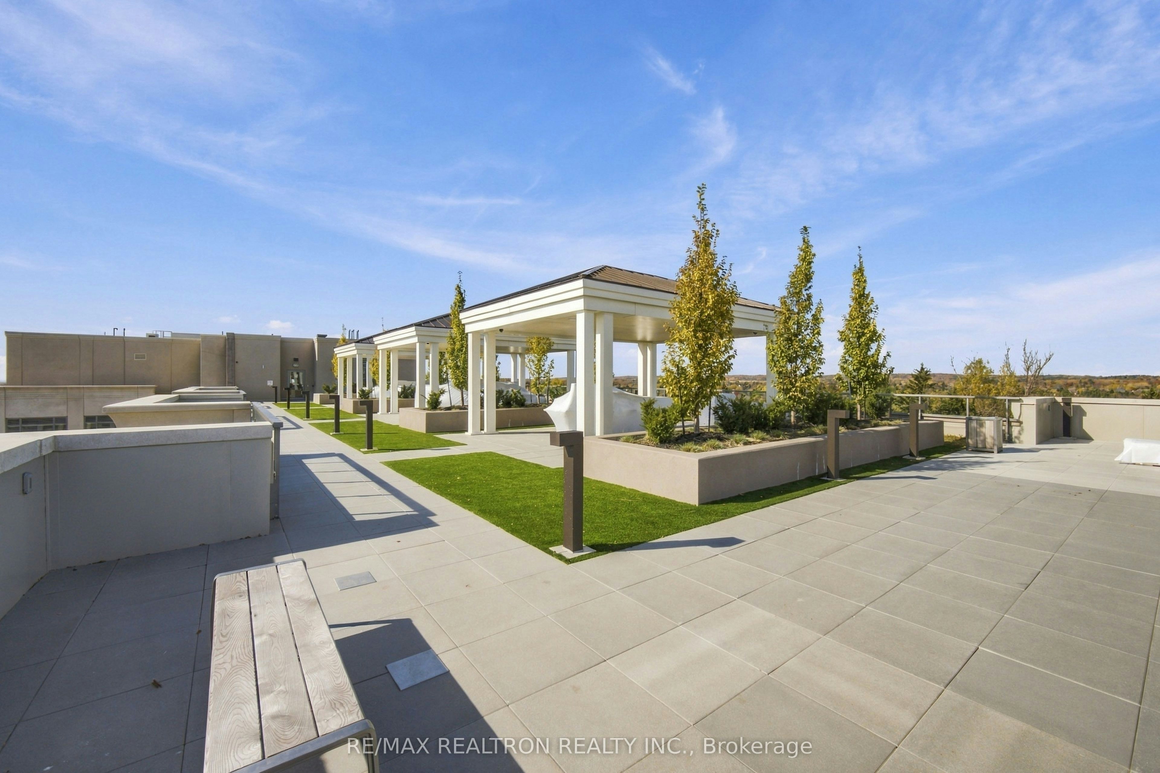 229-2075 King Road, King, ON, L7B 0R6 - 44
