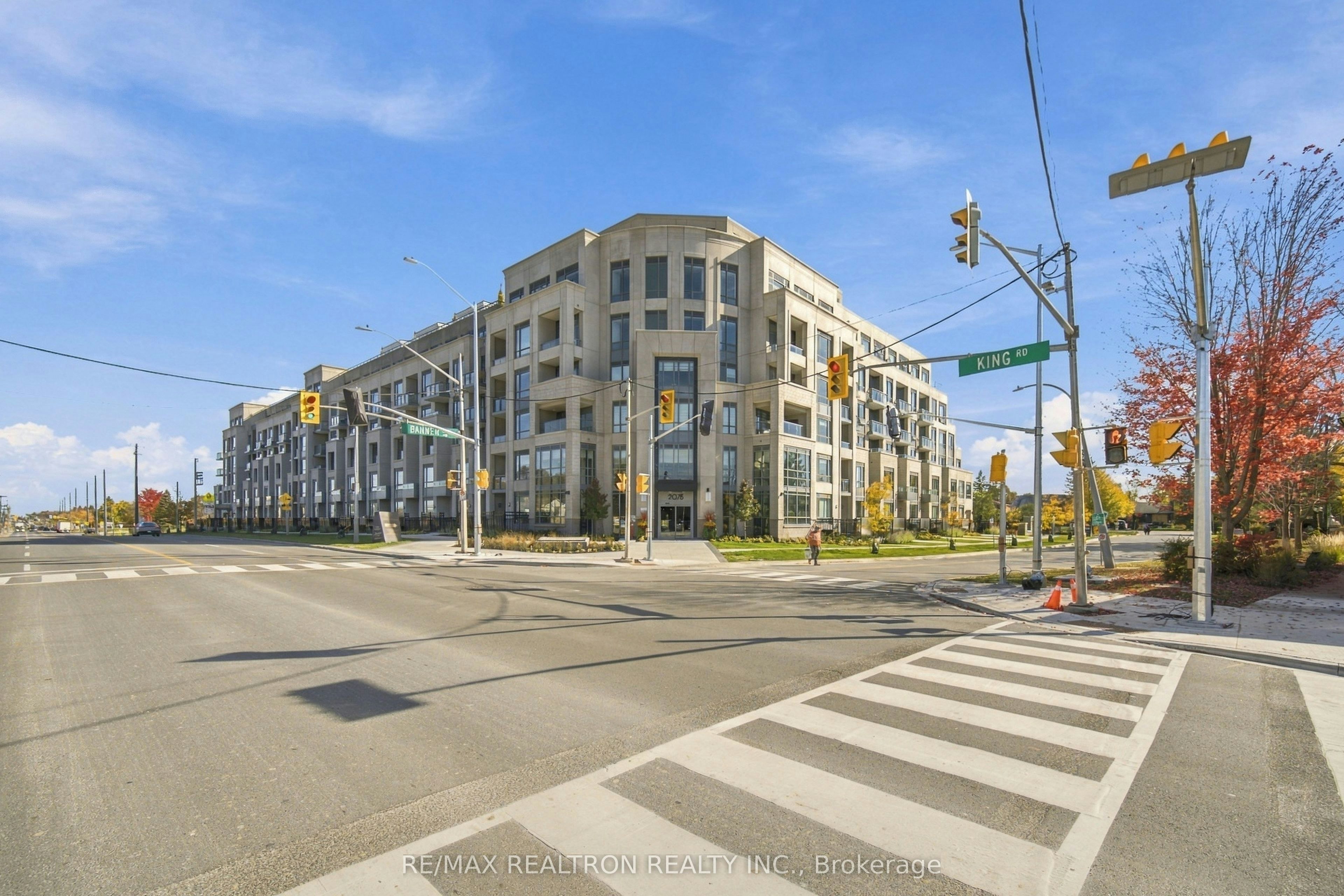 229-2075 King Road, King, ON, L7B 0R6 - 24