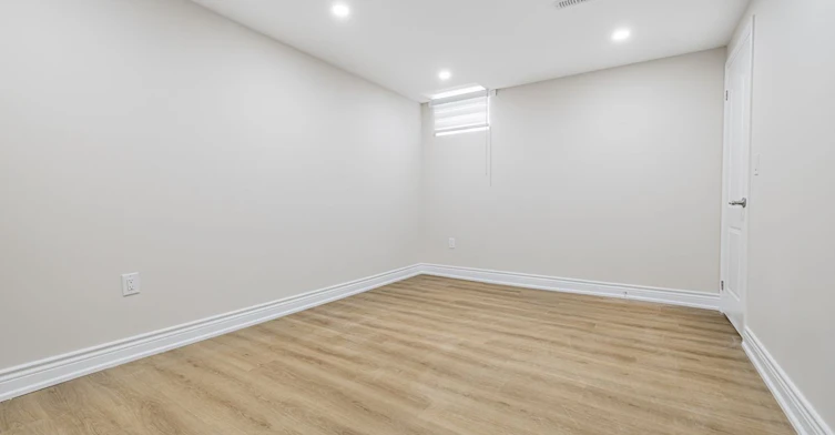 103 Beverley Glen Boulevard, Vaughan, ON, L4J 7V2 - 9