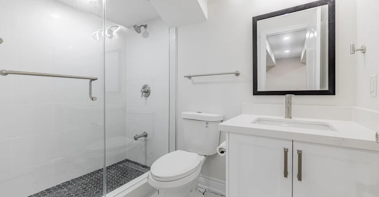 103 Beverley Glen Boulevard, Vaughan, ON, L4J 7V2 - 7