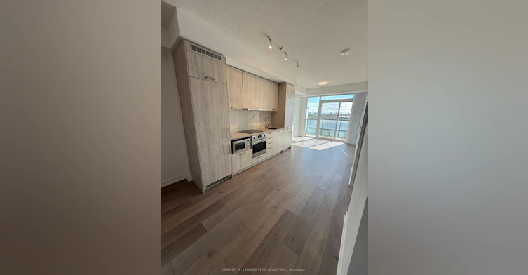 811-38 Honeycrisp Crescent, Vaughan, ON, L4K 0M8 - 2
