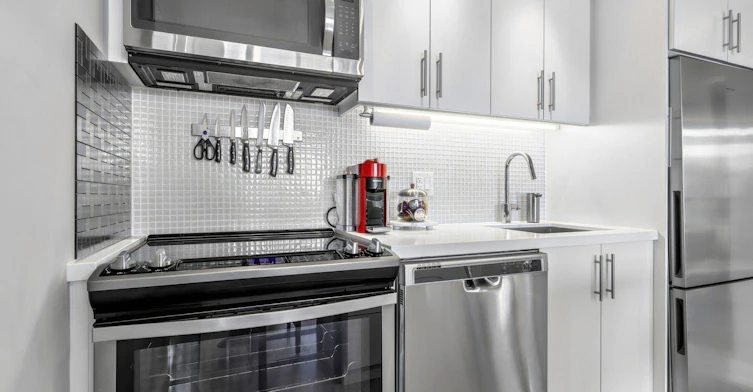 C301-301 Sea Ray Avenue, Innisfil, ON, L9S 2P7 - 13
