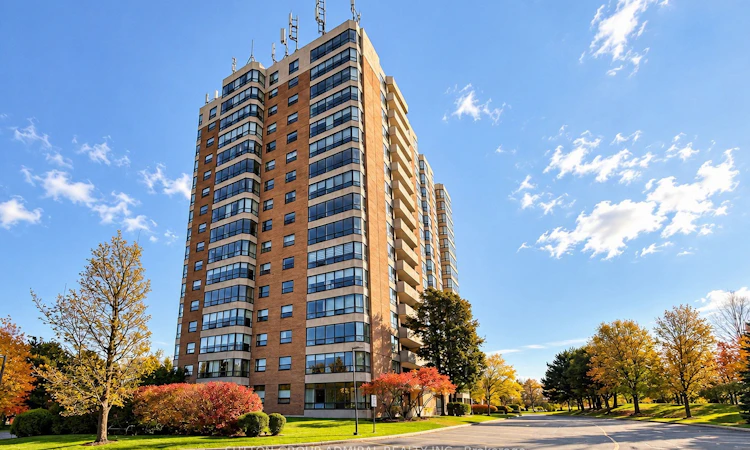 1210-7601 Bathurst Street