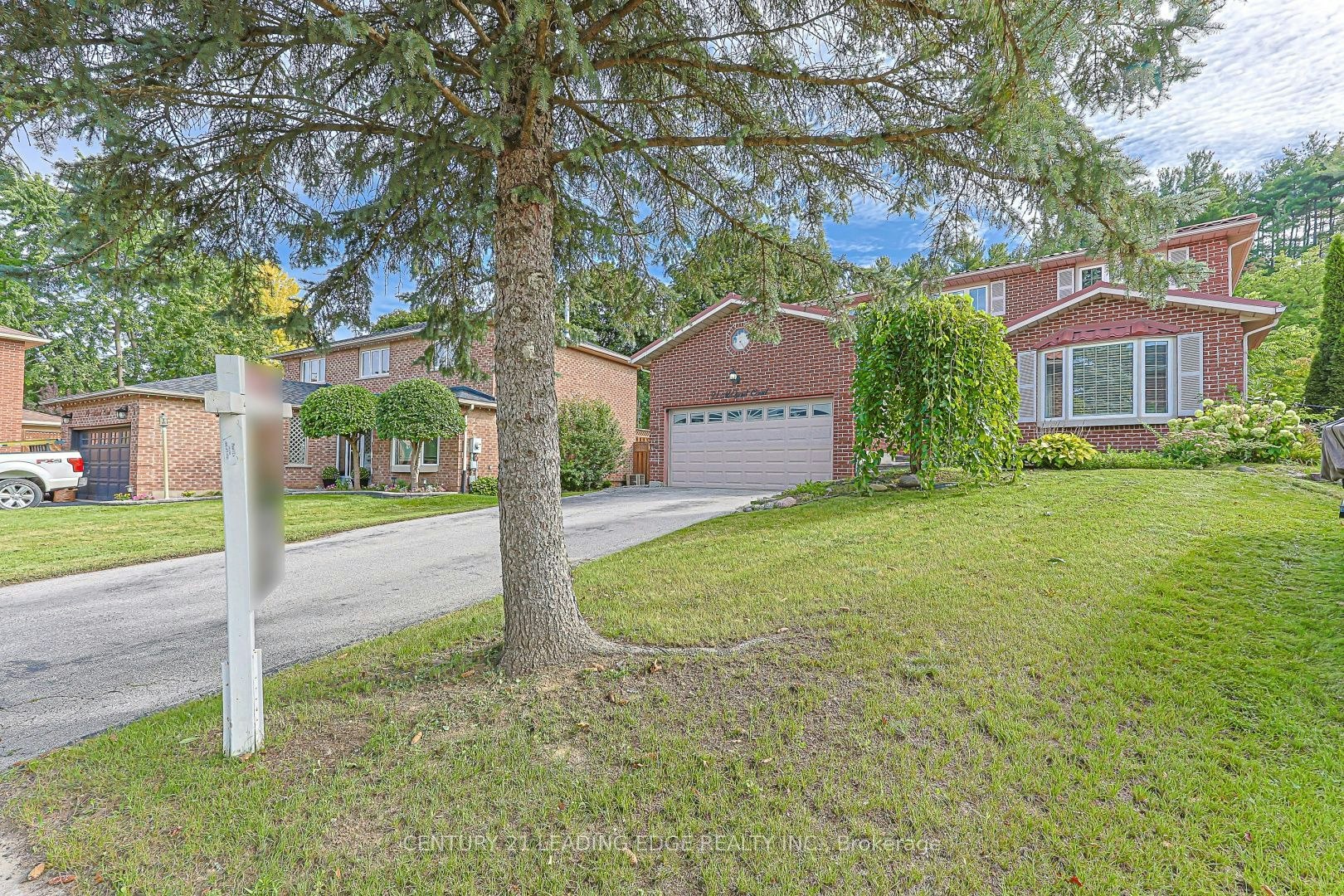 21 Mcquaid Court, East Gwillimbury, ON, L9N 1E8