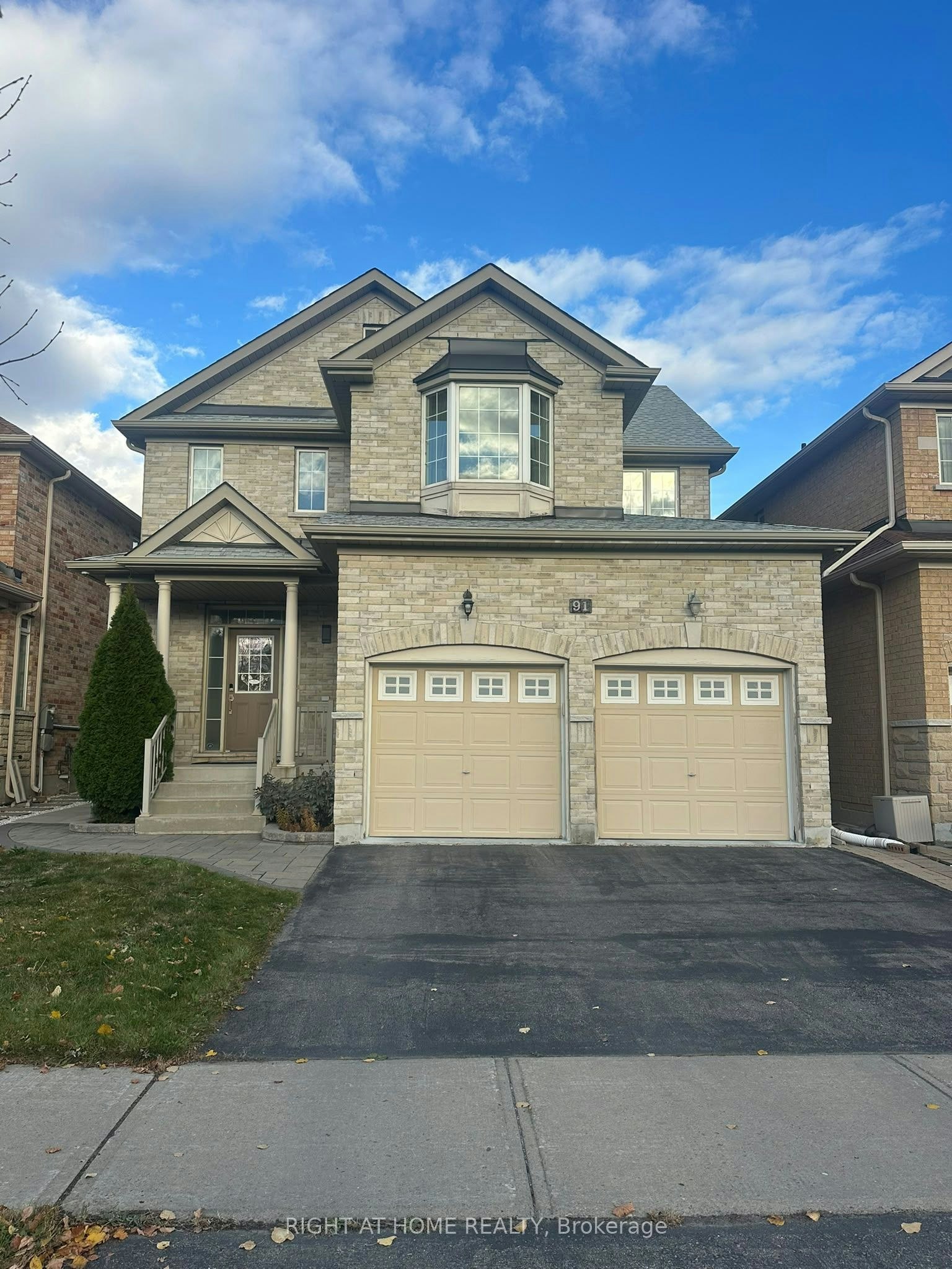 91 Landsdown Crescent, Markham, ON, L6E 0M8