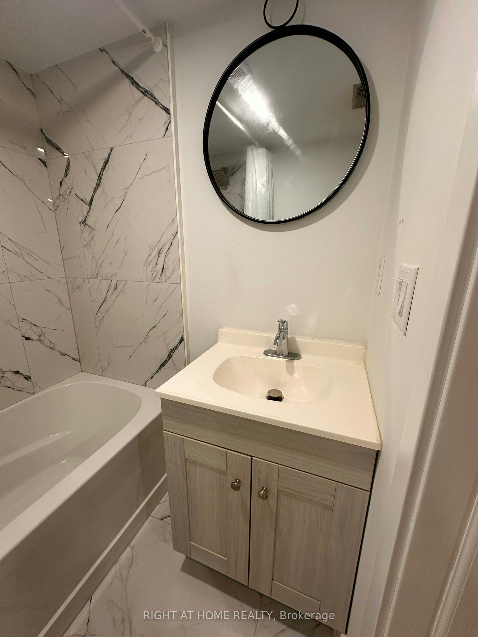 Bsmt 1-24 Sunbay Court, Richmond Hill, ON, L4E 3E3 - 13