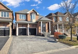 27 Chambersburg Way, Whitchurch-Stouffville, ON, L4A 0X9