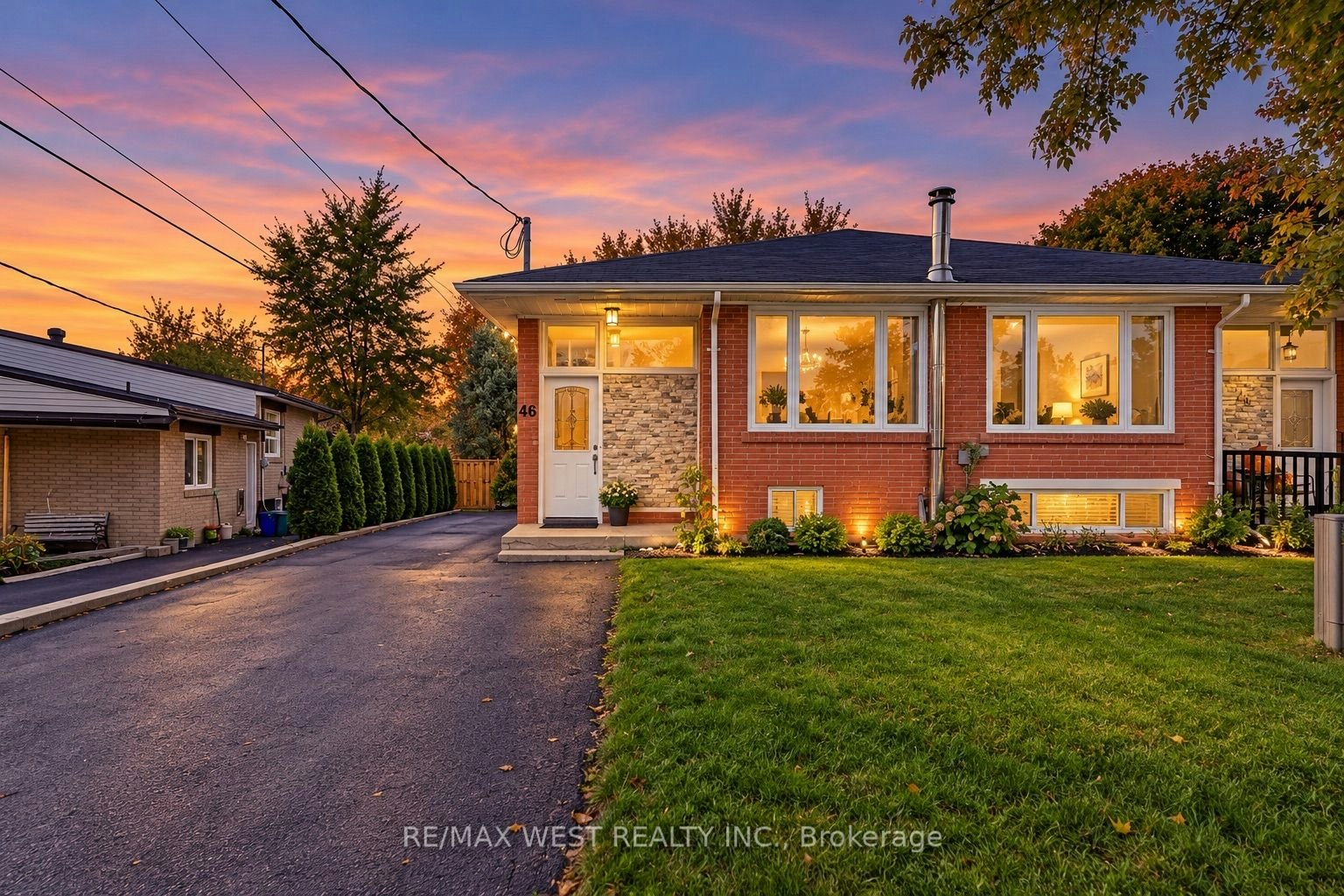46 Newbury Drive, Newmarket, ON, L3Y 4R1
