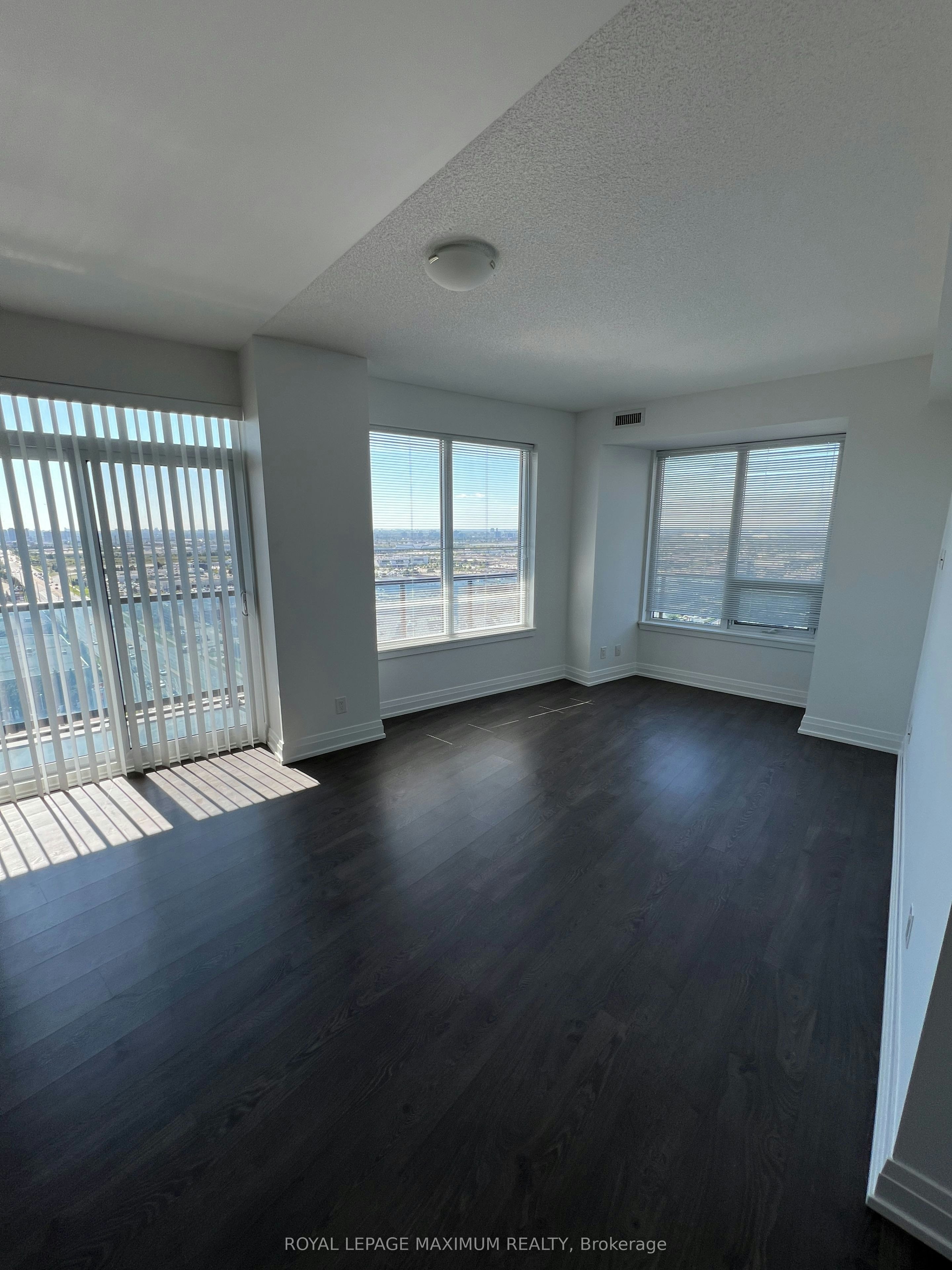 1805-3700 Highway 7 Road W, Vaughan, ON, L4L 0G8 - 2