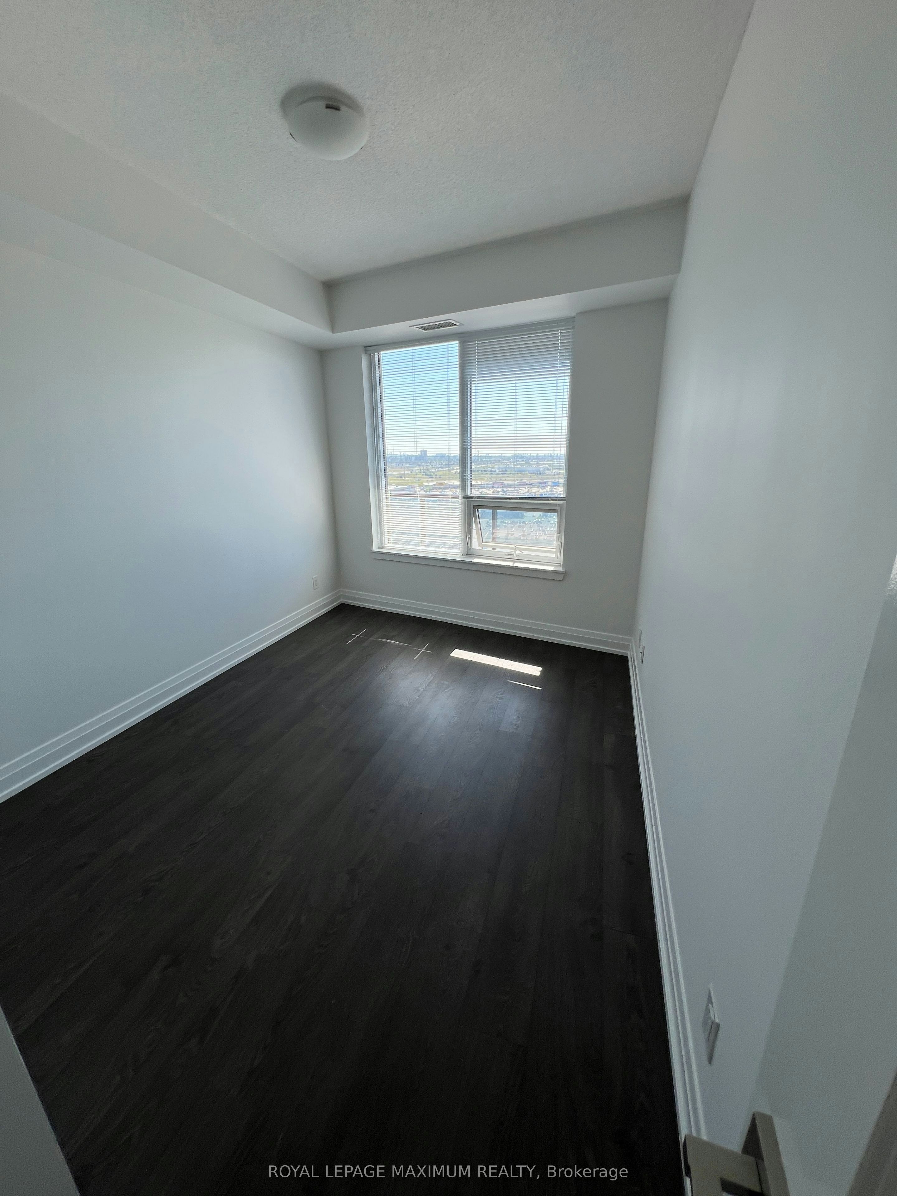 1805-3700 Highway 7 Road W, Vaughan, ON, L4L 0G8 - 3
