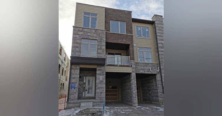 217 Vivant Street, Newmarket, ON, L3X 0K7