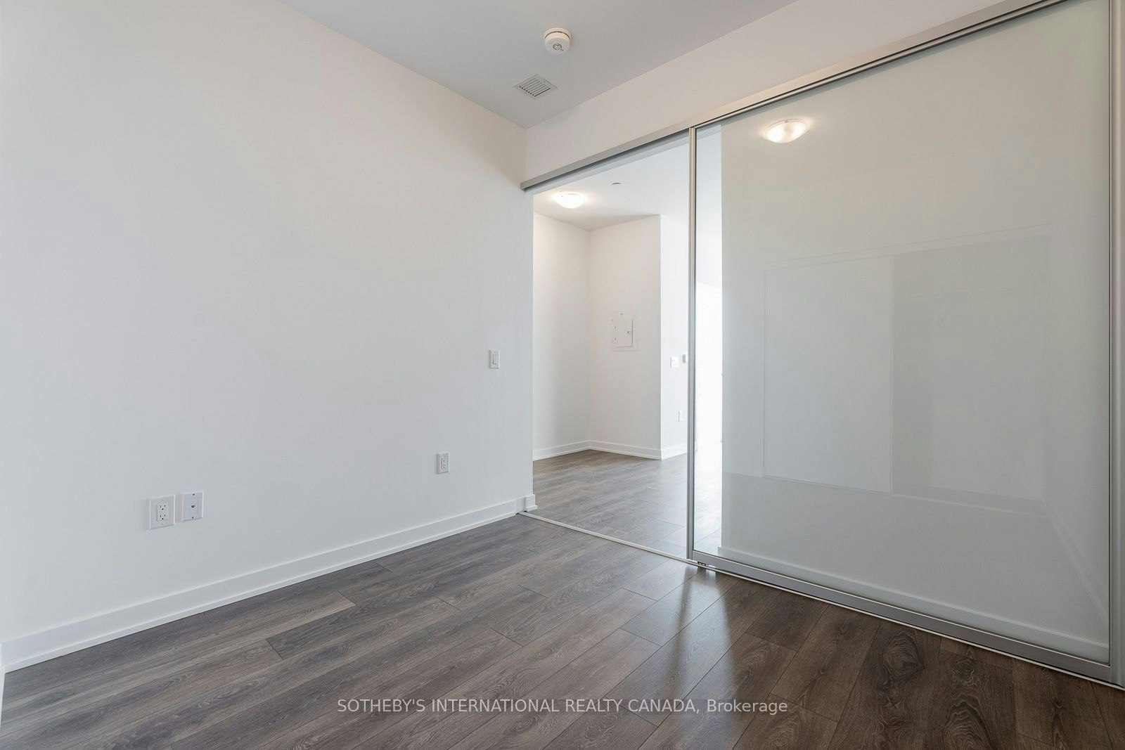1110-38 Honeycrisp Crescent, Vaughan, ON, L4K 0M8 - 11