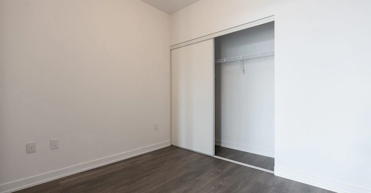 1110-38 Honeycrisp Crescent, Vaughan, ON, L4K 0M8 - 9