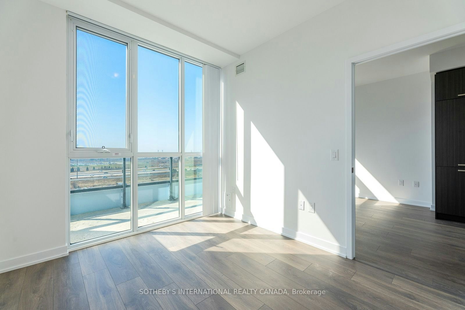 1110-38 Honeycrisp Crescent, Vaughan, ON, L4K 0M8 - 20