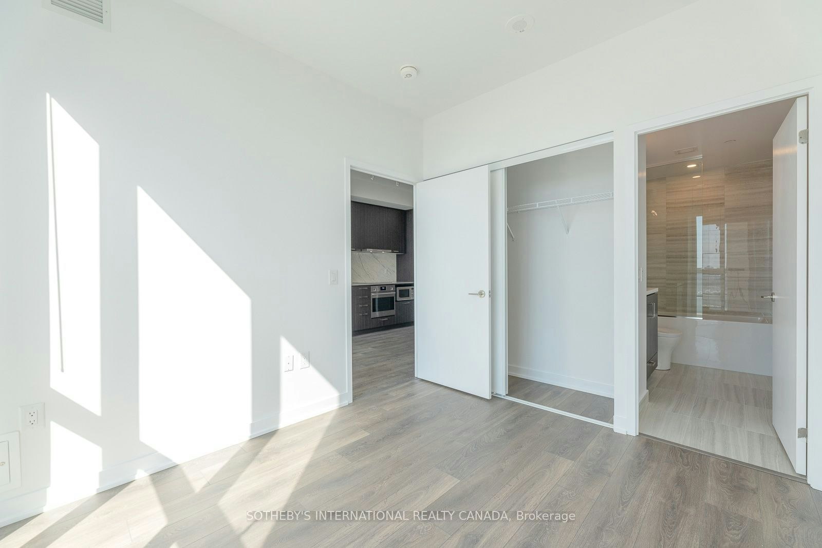 1110-38 Honeycrisp Crescent, Vaughan, ON, L4K 0M8 - 22