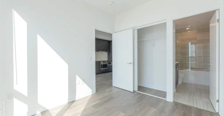 1110-38 Honeycrisp Crescent, Vaughan, ON, L4K 0M8 - 22