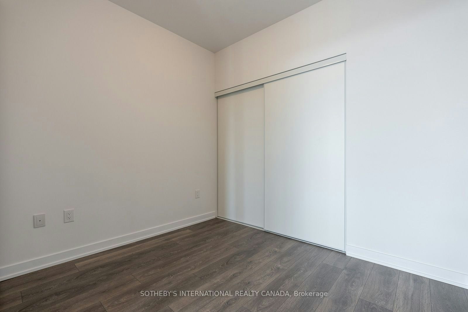 1110-38 Honeycrisp Crescent, Vaughan, ON, L4K 0M8 - 10