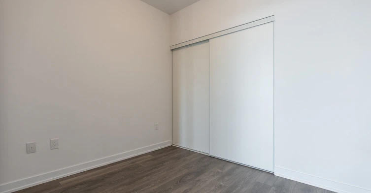 1110-38 Honeycrisp Crescent, Vaughan, ON, L4K 0M8 - 10