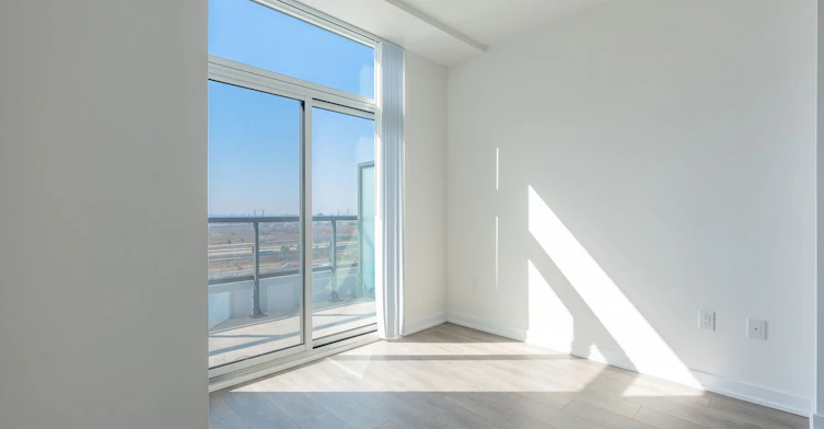 1110-38 Honeycrisp Crescent, Vaughan, ON, L4K 0M8 - 14