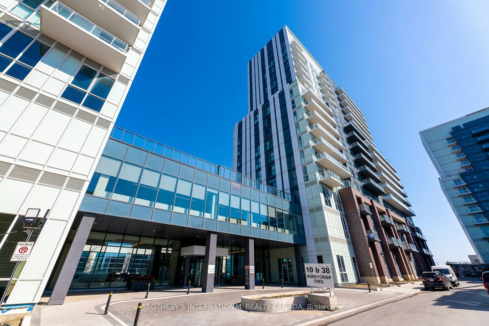 1110-38 Honeycrisp Crescent, Vaughan, ON, L4K 0M8 - 30