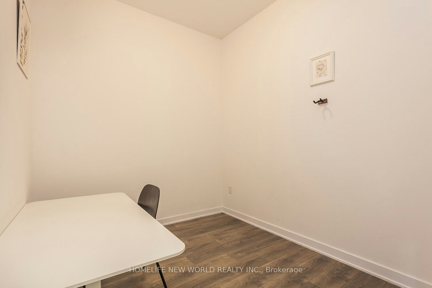 201-10 Honeycrisp Crescent, Vaughan, ON, L4K 0M7 - 11