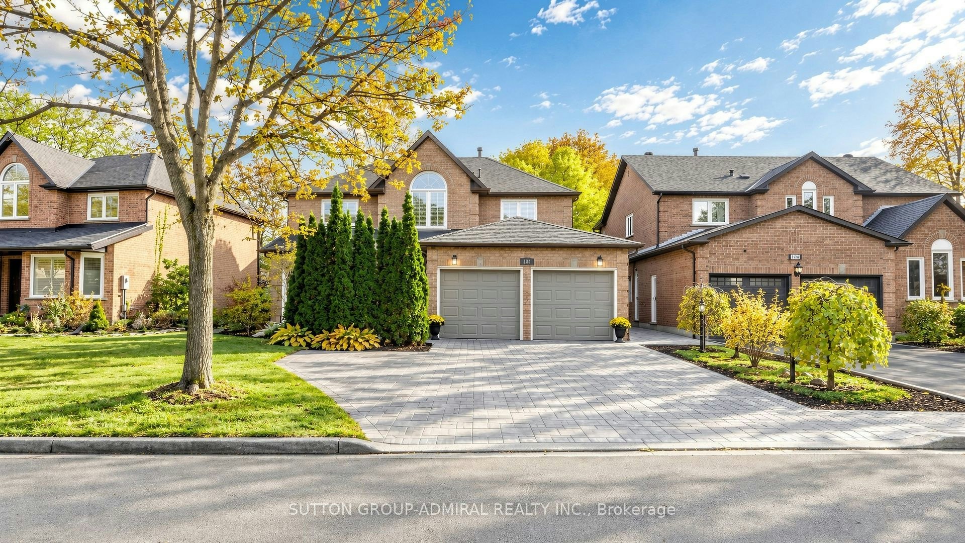 104 Topham Crescent, Richmond Hill, ON, L4C 9E7