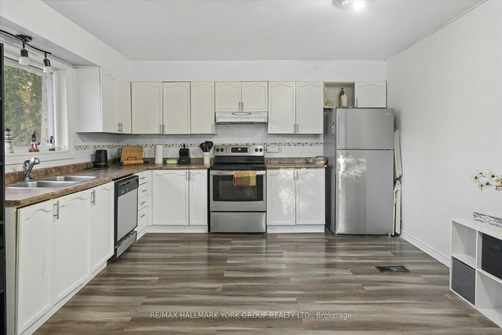 779 South Drive, Georgina, ON, L0E 1L0 - 11