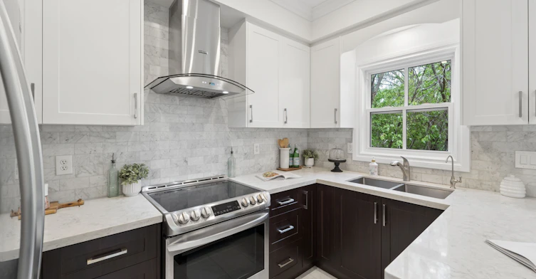 13 E J Lennox Way, Markham, ON, L3R 5K7 - 26