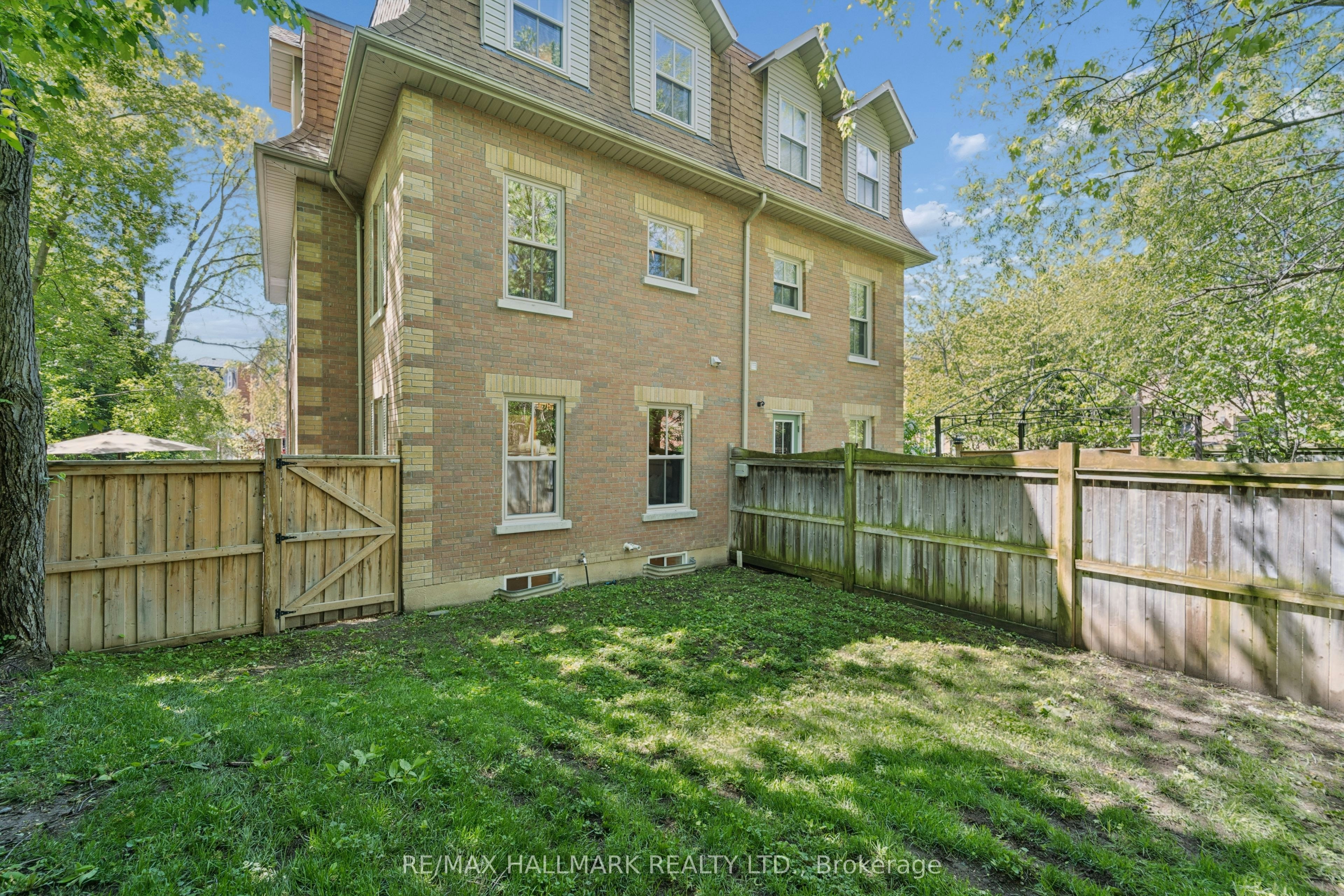 13 E J Lennox Way, Markham, ON, L3R 5K7 - 47